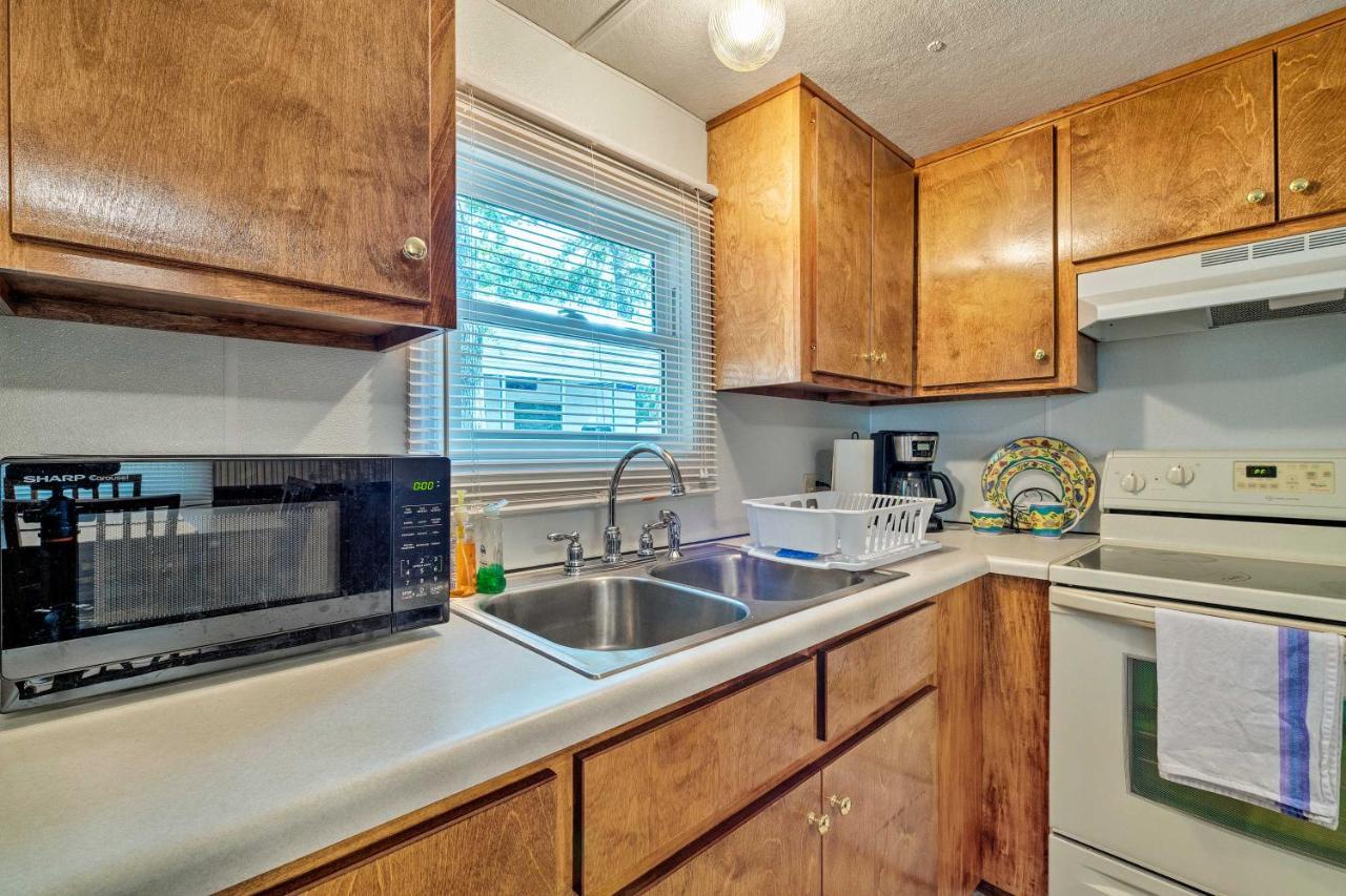 Cabin With Fire Pit, Walk To Steinhatchee River! Eksteriør bilde